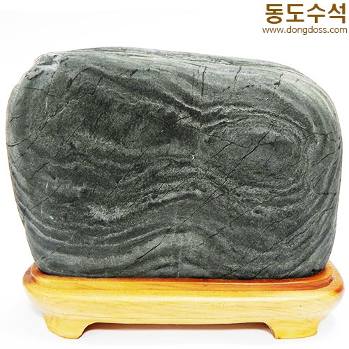 강물이흐르는산수풍경