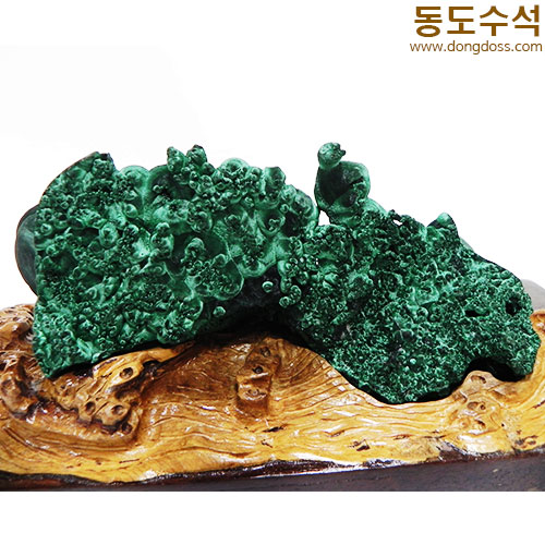 공작석(말라카이트자연석))