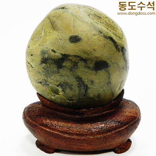 산수에월