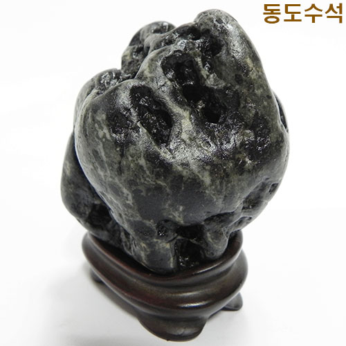 괴석관통바위(소품)