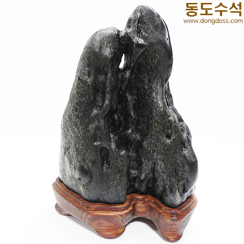 계류에입석바위