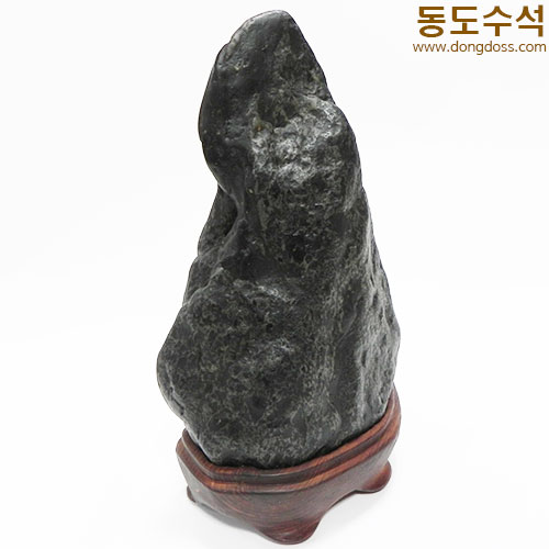 계류에입석바위